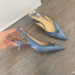 COPY - Blue kitten heels